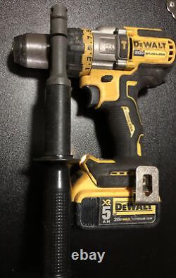 DEWALT DCD999 20-Volt MAX1/2 in. Hammer Drill/Driver FLEXVOLT With 5Ah Battery