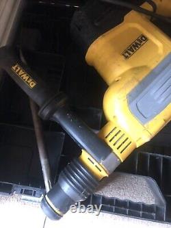 Dewalt D25614K-GB SDS Max Combination Hammer Drill 240V 1350W DEWD25614K