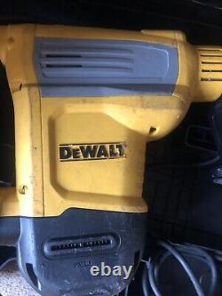 Dewalt D25614K-GB SDS Max Combination Hammer Drill 240V 1350W DEWD25614K