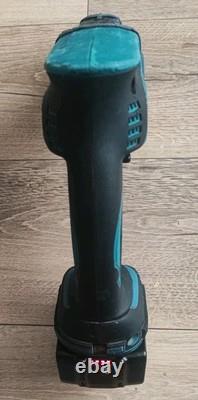 Makita DHR202 18V Li-ion SDS Cordless Rotary Hammer Drill + 3,0Ah Battery