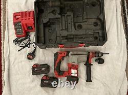 Milwaukee heavy duty drill HD18HX With Battery And Changer In Case 2 Chucks